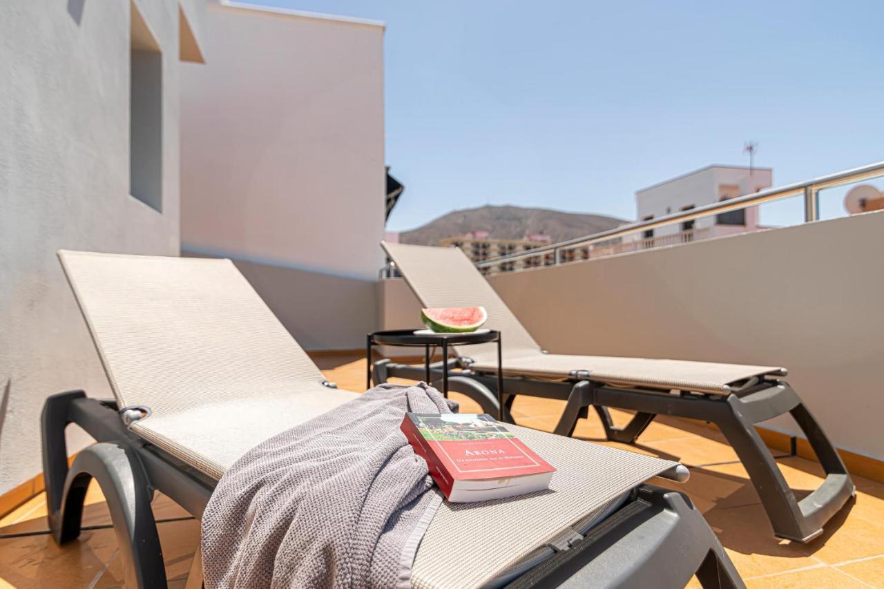 Luxury Holidays Suites, Playa De Los Cristianos Лос Кристианос Экстерьер фото