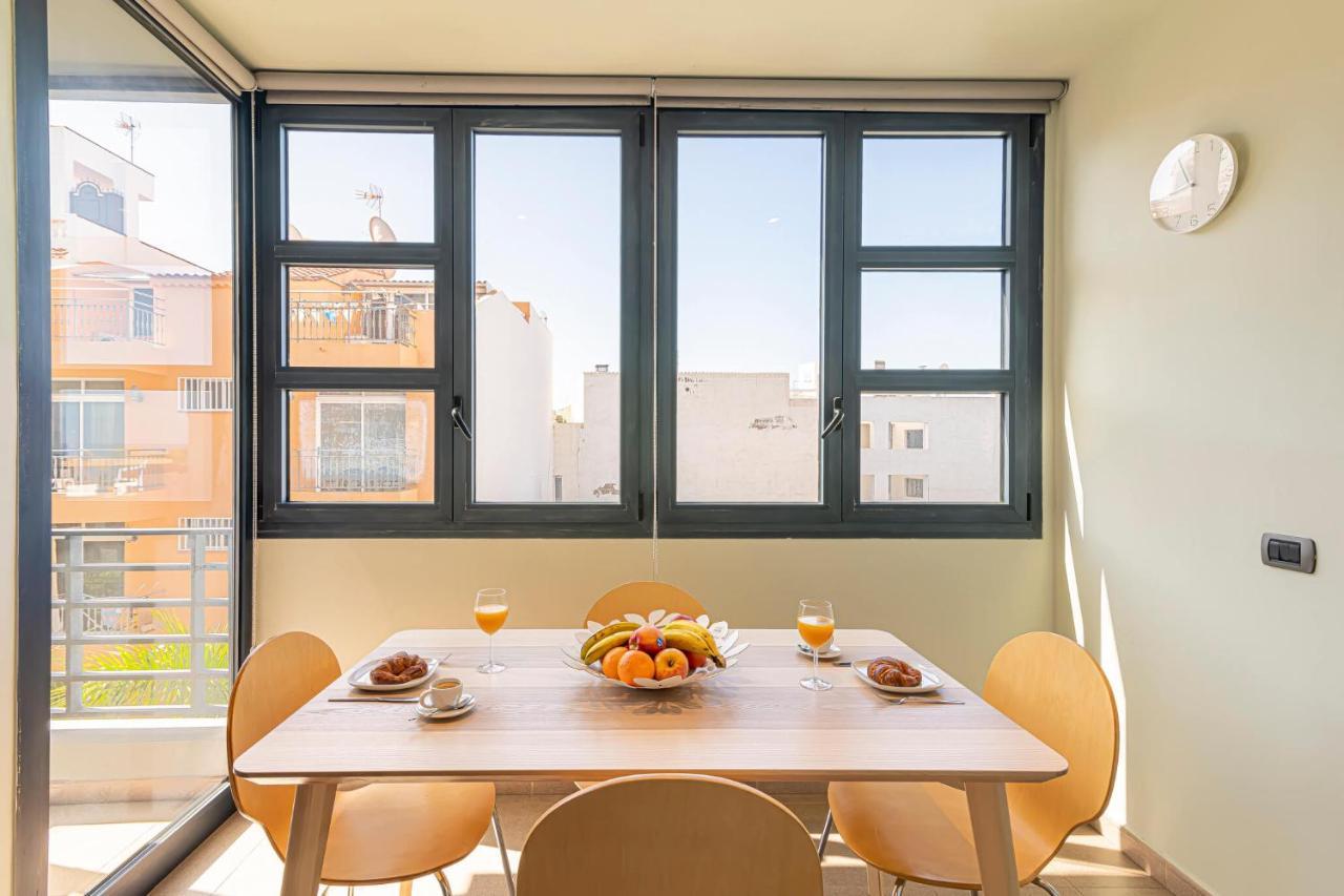 Luxury Holidays Suites, Playa De Los Cristianos Лос Кристианос Экстерьер фото