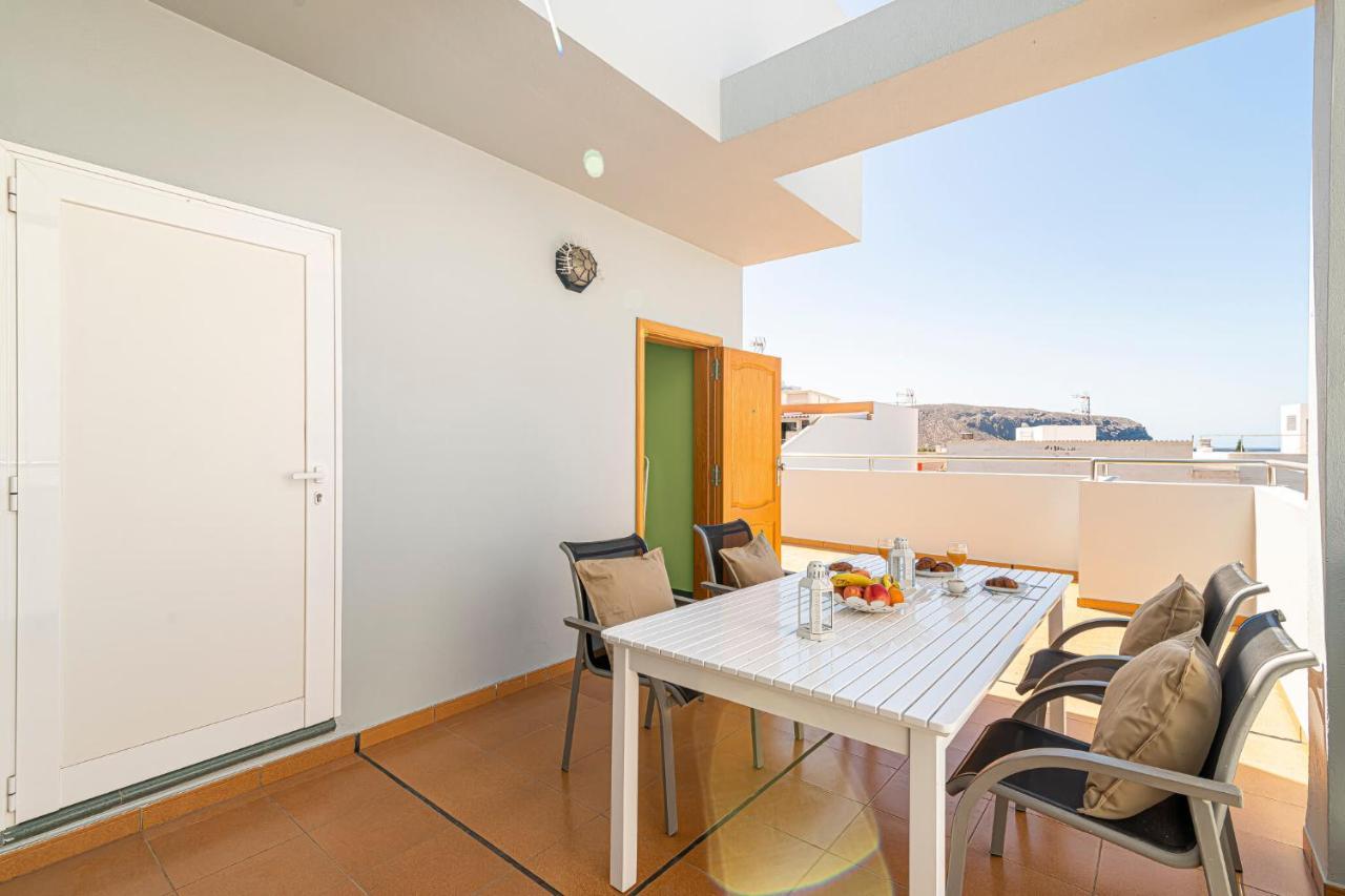 Luxury Holidays Suites, Playa De Los Cristianos Лос Кристианос Экстерьер фото