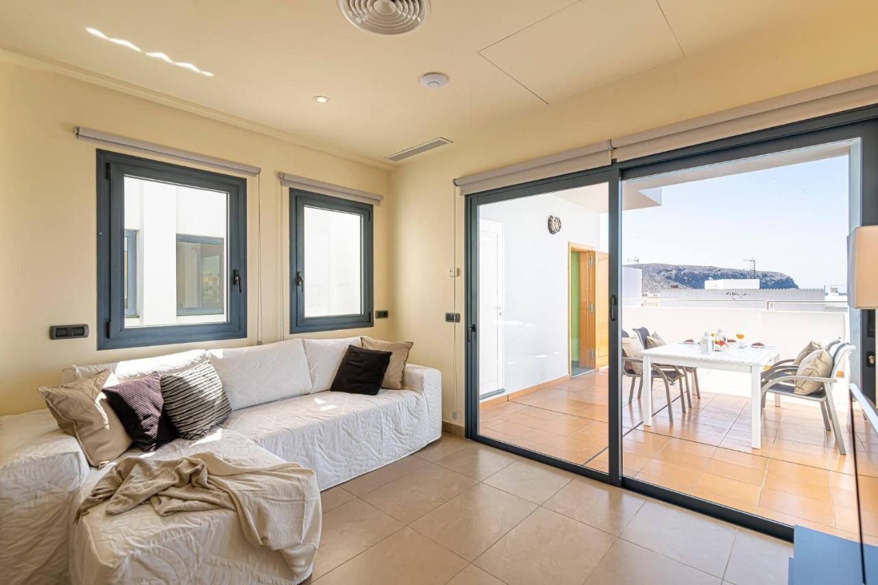 Luxury Holidays Suites, Playa De Los Cristianos Лос Кристианос Экстерьер фото