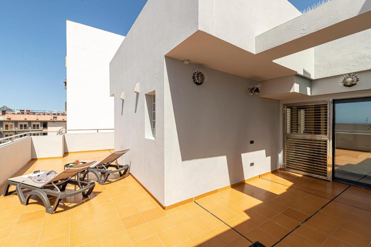 Luxury Holidays Suites, Playa De Los Cristianos Лос Кристианос Экстерьер фото