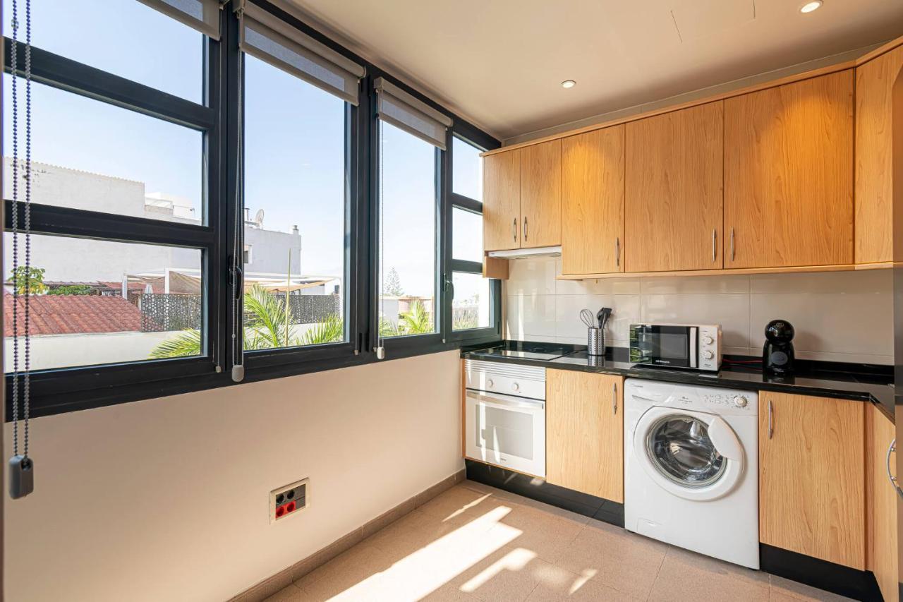 Luxury Holidays Suites, Playa De Los Cristianos Лос Кристианос Экстерьер фото
